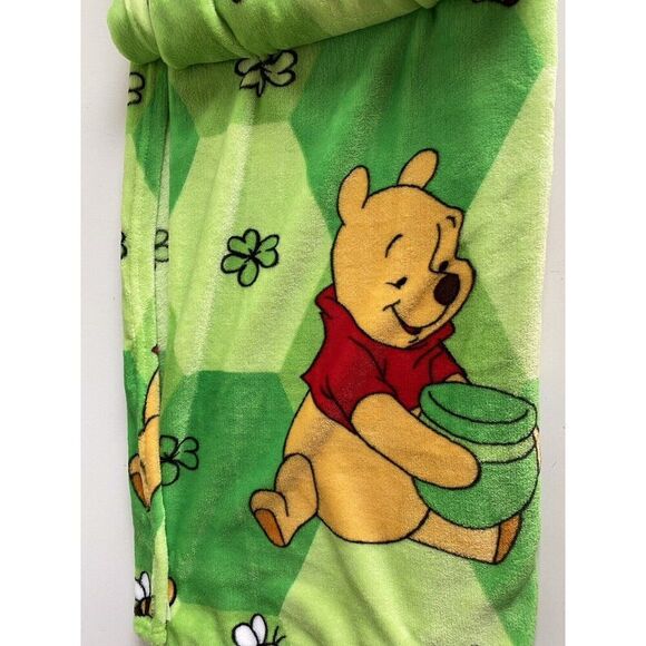 Disney Winnie The Pooh St Patrick’s Day Green Clovers Bees Throw Blanket 50 X 70 - Picture 11 of 14